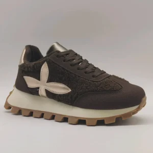 ZAPATILLA MARRÓN BORREGUITO