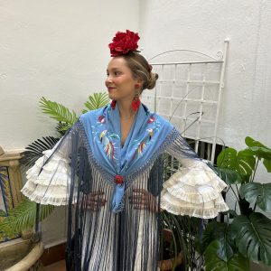 Mantoncillo bordado modelo Pájaros-13/2025-azulón bordado en colores, original y exclusivo, bordado por Fabiola1987